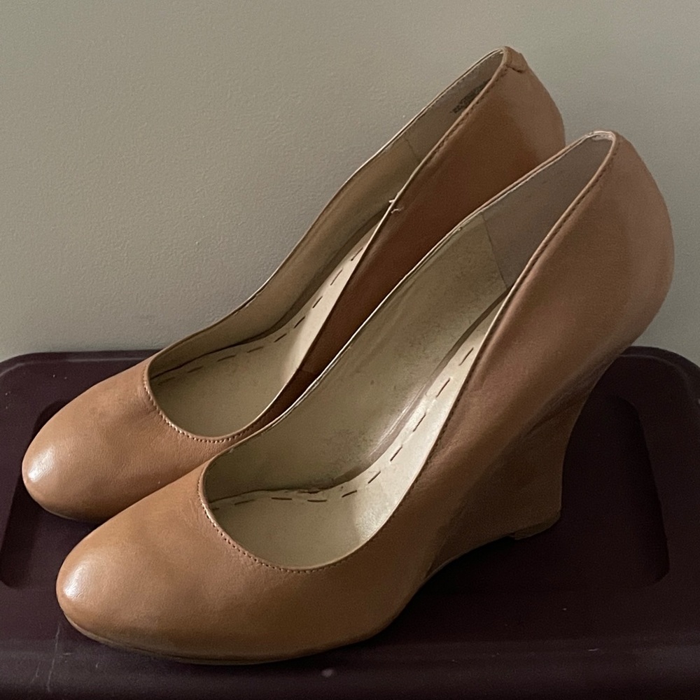 Nine West Leather Wedge